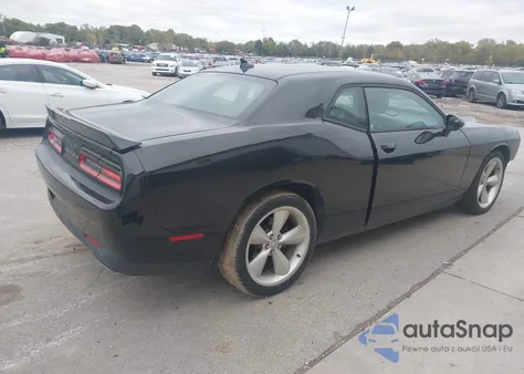 2015 Dodge Challenger R/T Plus z USA, uszkodzony, nr VIN 2C3CDZBT6FH719131